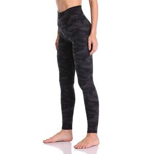 Colorfulkoala‎ Camo High Rise Athletic Leggings, Grey Black - Size S
